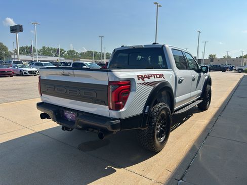 Used 2025 Ford F150 Raptor AWD/4WD image 12