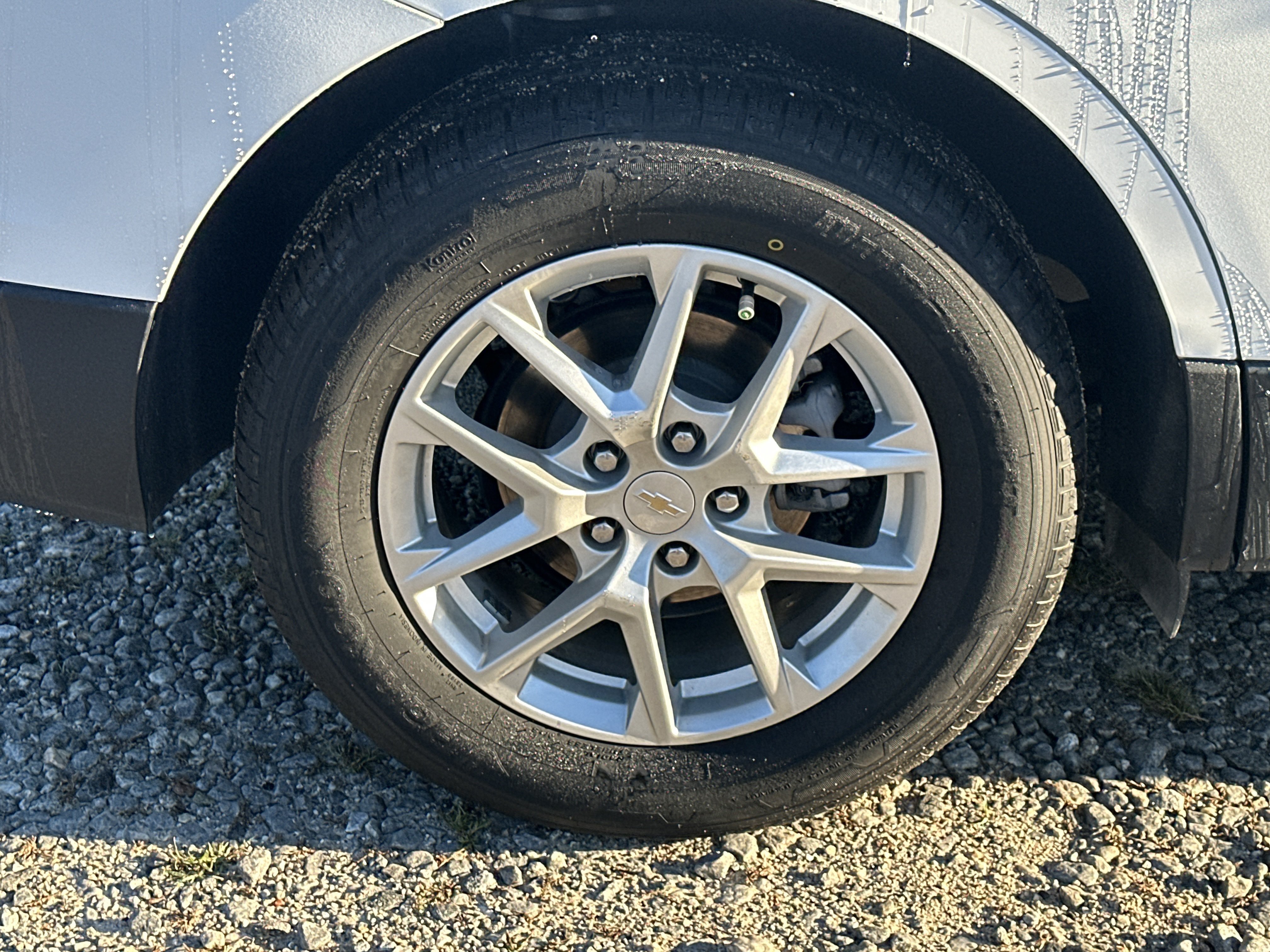 Used 2024 Chevrolet Equinox LT AWD/4WD image 17