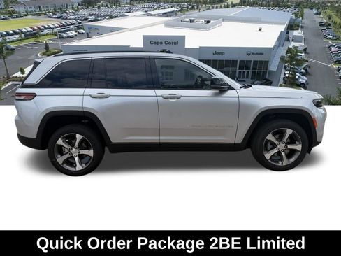 New 2026 Jeep Grand Cherokee Limited RWD image 3