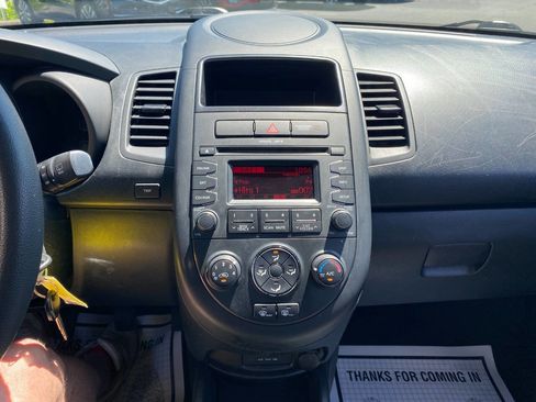Used 2012 Kia Soul FWD image 13