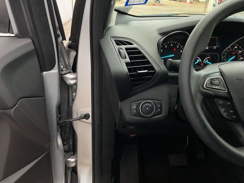 Used 2018 Ford Escape SE image 26