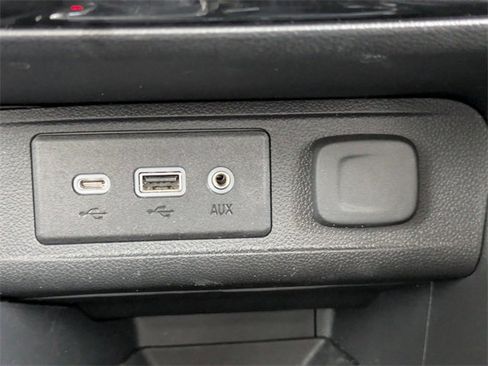 Used 2022 Buick Encore GX Select image 27