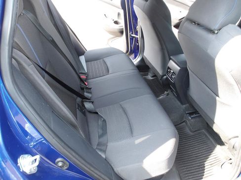 Used 2024 Toyota Corolla Cross AWD Hybrid image 12