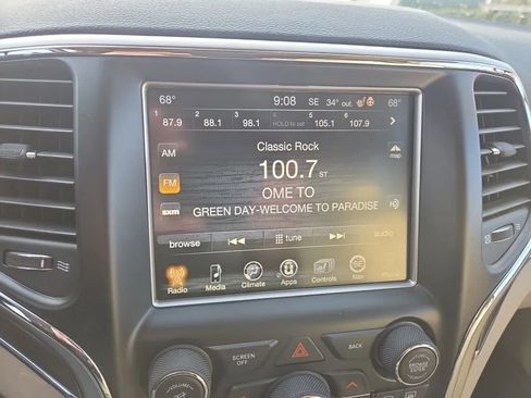 Used 2016 Jeep Grand Cherokee Limited AWD/4WD image 10