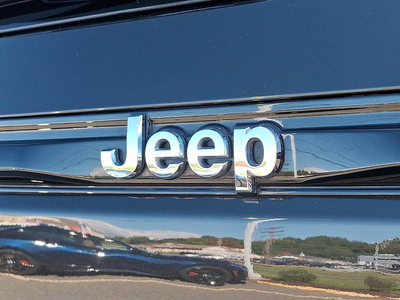 Used 2023 Jeep Grand Cherokee Limited AWD/4WD image 32