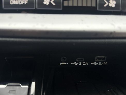 Used 2023 Subaru Outback Premium image 36