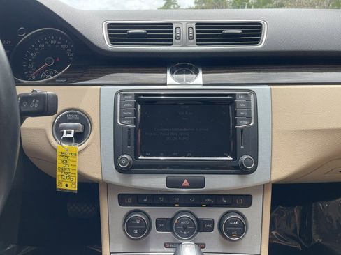 Used 2017 Volkswagen CC Sport FWD image 16