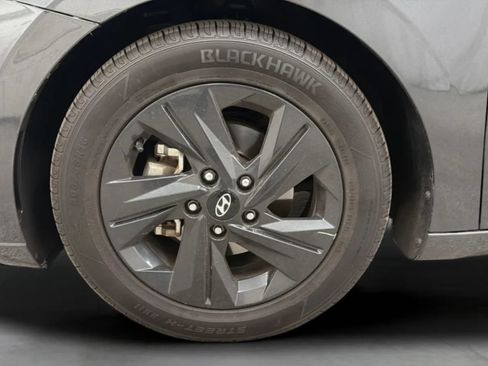 Used 2021 Hyundai Elantra SEL w/ Convenience Package FWD image 25
