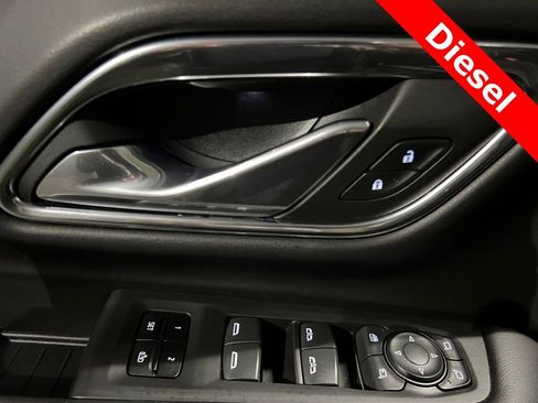 Used 2021 GMC Yukon SLT image 23