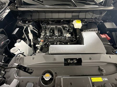 New 2026 Nissan Pathfinder Platinum image 32