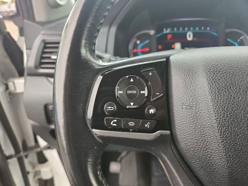 Used 2020 Honda Pilot Touring image 21