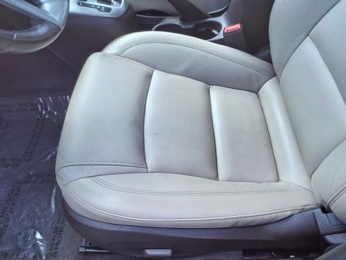 Used 2014 Chevrolet Cruze LTZ image 14