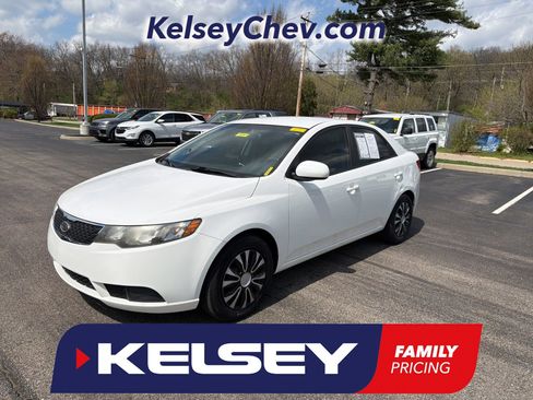 Used 2013 Kia Forte LX image 1