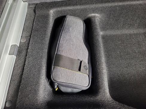 Used 2022 Rivian R1S Launch Edition image 34