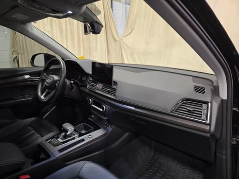 Used 2023 Audi Q5 2.0T Premium w/ Convenience Package AWD/4WD image 35