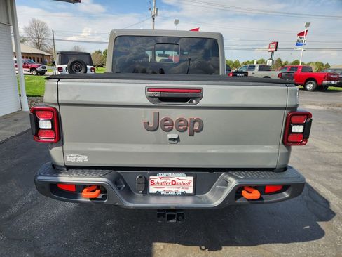 Used 2021 Jeep Gladiator Mojave w/ Uconnect 4C Nav & Sound Group AWD/4WD image 4