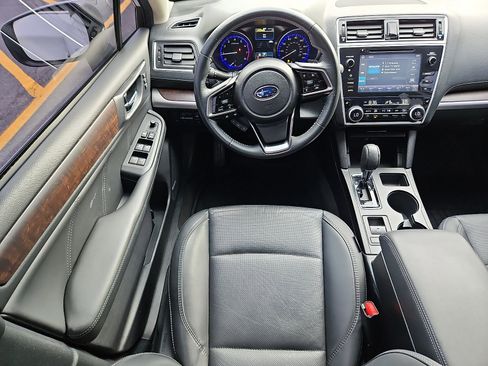 Used 2019 Subaru Outback 2.5i Limited w/ Protection Package #1 AWD/4WD image 11