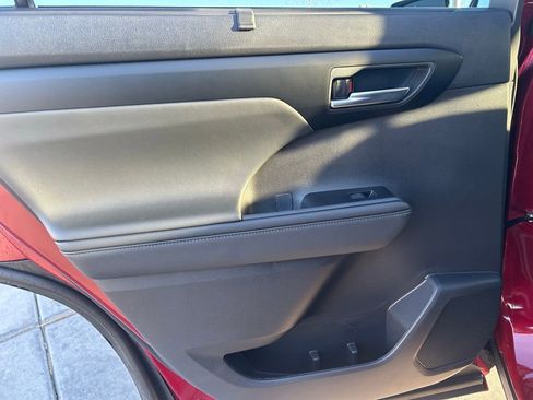 Used 2026 Toyota Highlander XSE image 21