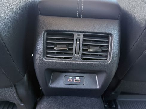 Used 2025 Nissan Altima 2.5 SL FWD image 14