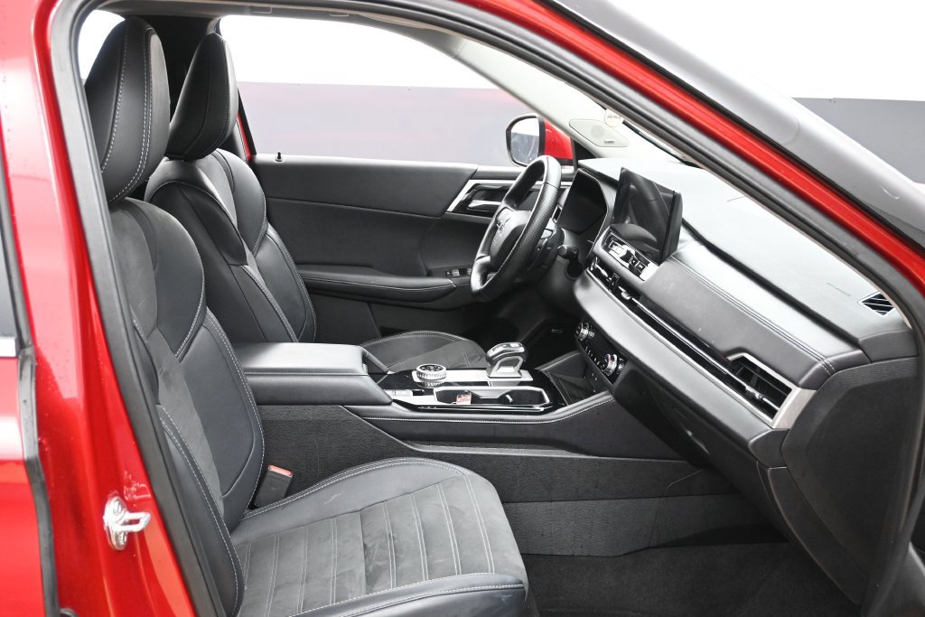 Used 2025 Mitsubishi Outlander SE AWD/4WD image 20
