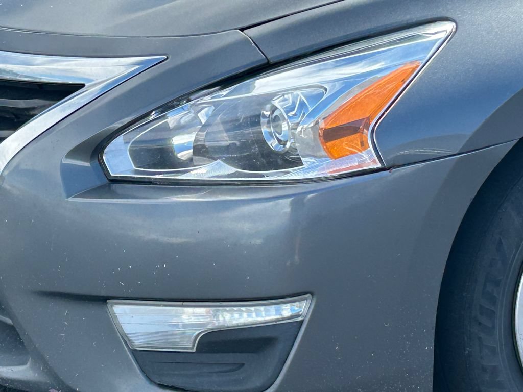 Used 2015 Nissan Altima 2.5 S w/ Power Driver Seat Package FWD image 17