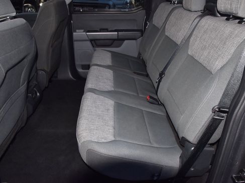 Used 2023 Ford F150 XLT image 14