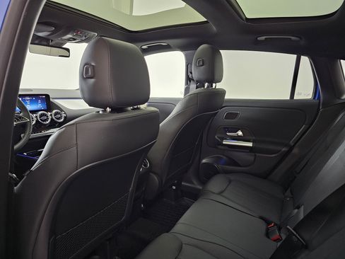 Certified 2025 Mercedes-Benz GLA 250 4MATIC image 17