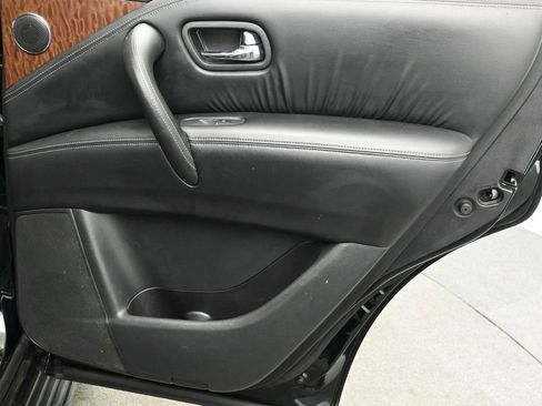 Used 2019 Nissan Armada SL w/ Premium Package image 18