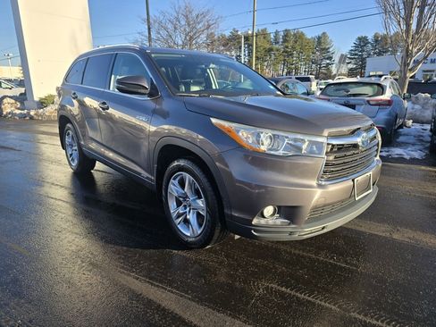Certified 2016 Toyota Highlander Limited Platinum image 9