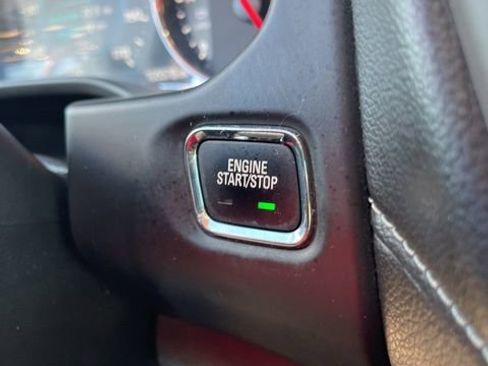 Used 2019 GMC Acadia Denali w/ Technology Package FWD image 21