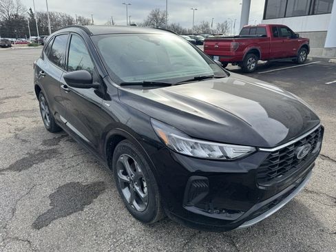 Used 2023 Ford Escape ST-Line w/ Equipment Group 301A image 1