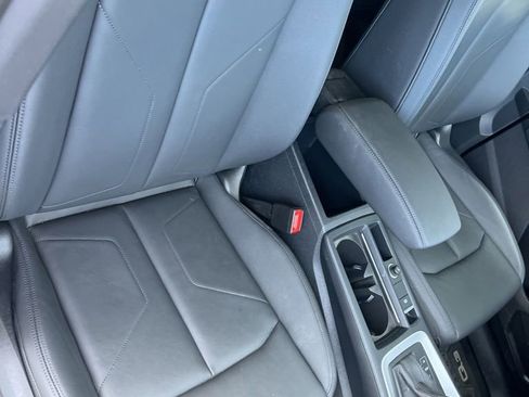 Used 2025 Audi Q3 2.0T Premium w/ Convenience Package AWD/4WD image 59