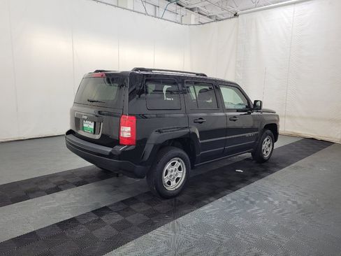 Used 2014 Jeep Patriot Sport w/ Power Value Group FWD image 9