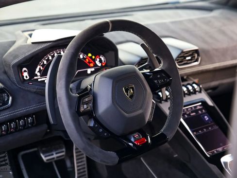 Used 2024 Lamborghini Huracan Sterrato AWD/4WD image 54
