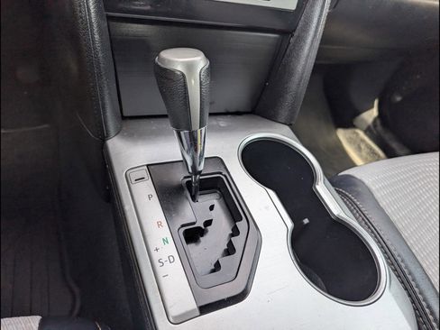 Used 2014 Toyota Camry SE image 11