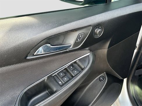 Used 2019 Chevrolet Cruze LT w/ LT Fleet Convenience Package image 17