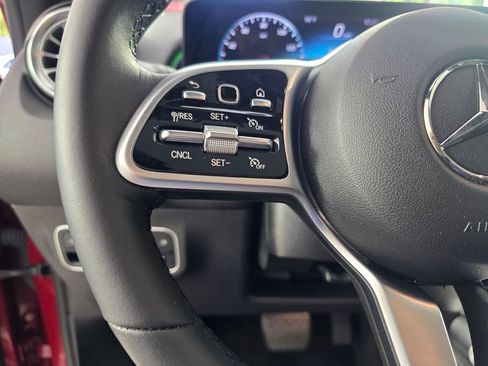 Certified 2022 Mercedes-Benz GLB 250 image 19