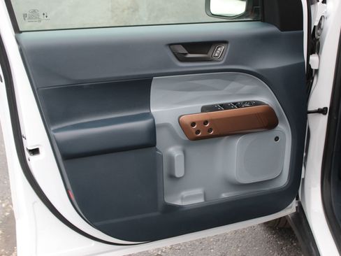 Used 2024 Ford Maverick Lariat image 24