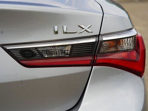 Used 2019 Acura ILX FWD image 38