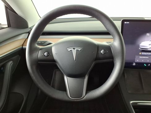 Used 2023 Tesla Model 3 Standard Range RWD image 17