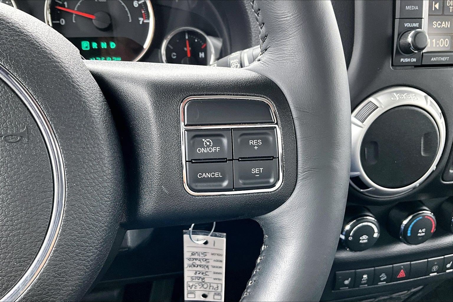 Used 2015 Jeep Wrangler Unlimited Sahara w/ Max Tow Package AWD/4WD image 16