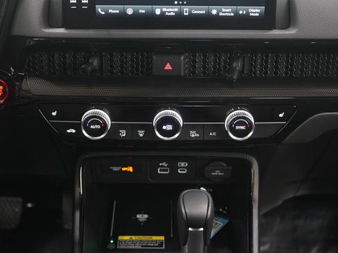 Used 2024 Honda CR-V EX-L image 16