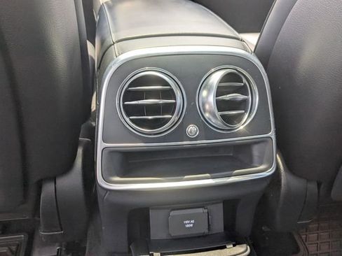 Used 2019 Mercedes-Benz S 560 Sedan image 24