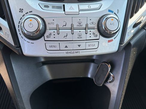 Used 2015 GMC Terrain SLT image 28