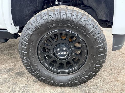 Used 2015 GMC Sierra 2500 Denali w/ Duramax Plus Package image 11