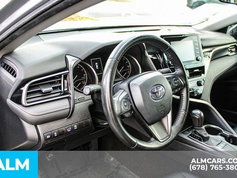 Used 2023 Toyota Camry SE image 30