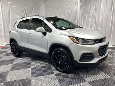 Used 2022 Chevrolet Trax LT w/ Sport Edition AWD/4WD image 5