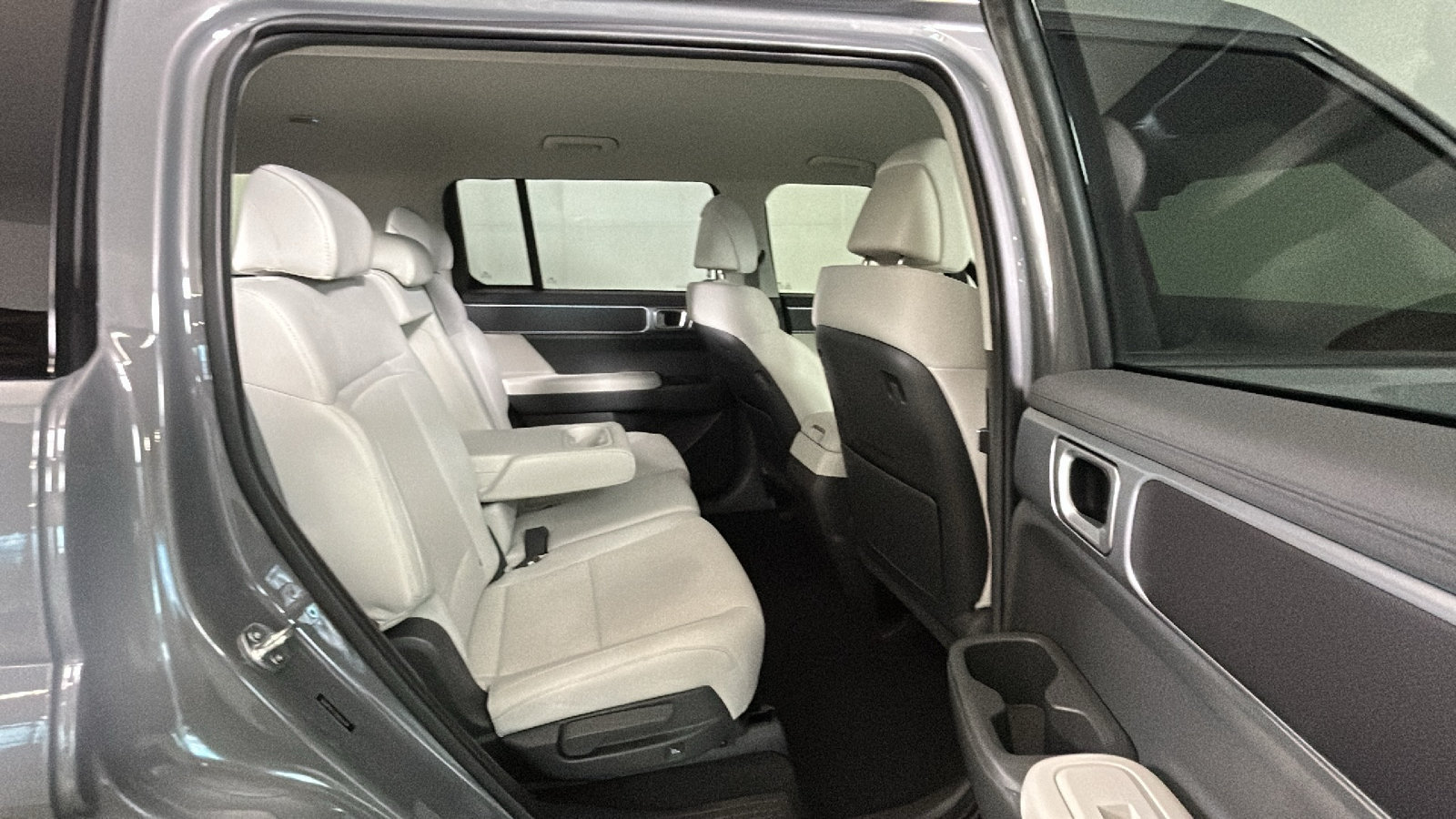 Used 2024 Hyundai Santa Fe SE FWD image 36