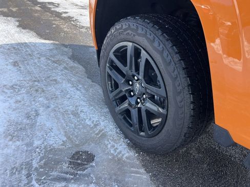 Used 2025 Chevrolet Colorado Z71 w/ Z71 Convenience Package 2 image 31