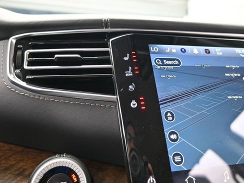 Used 2024 Jeep Grand Wagoneer L Base image 28